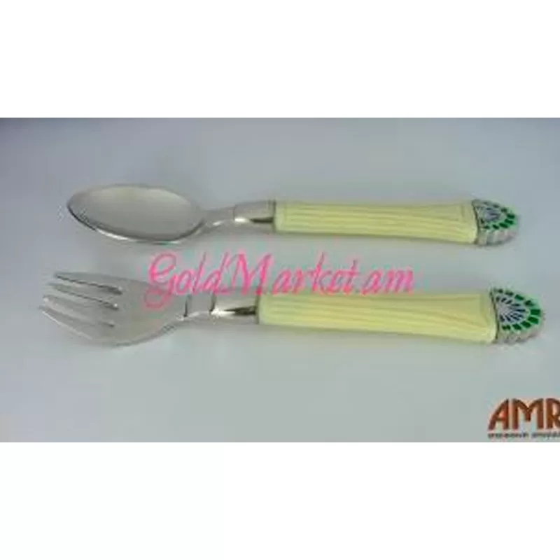 Գդալներ և պատառաքաղներ երեխաների համար