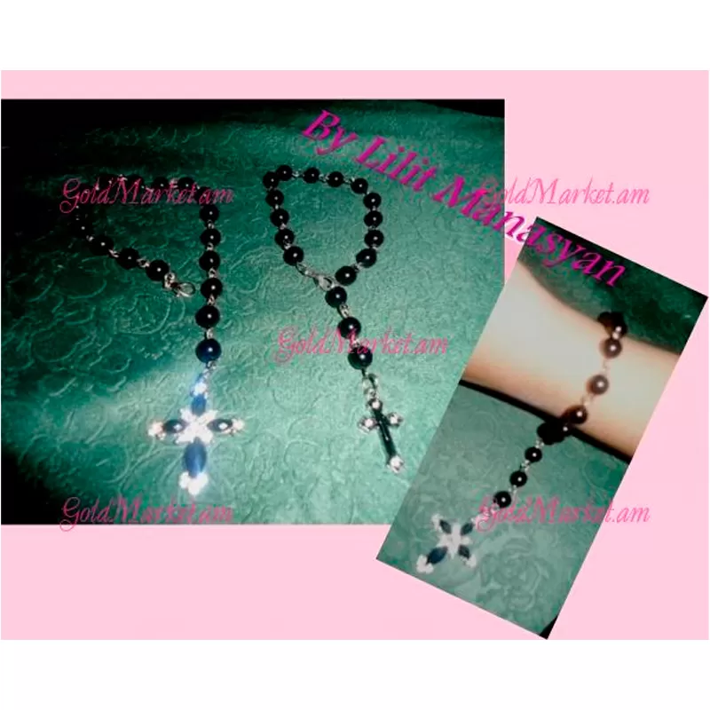 Խաչով թևնոց