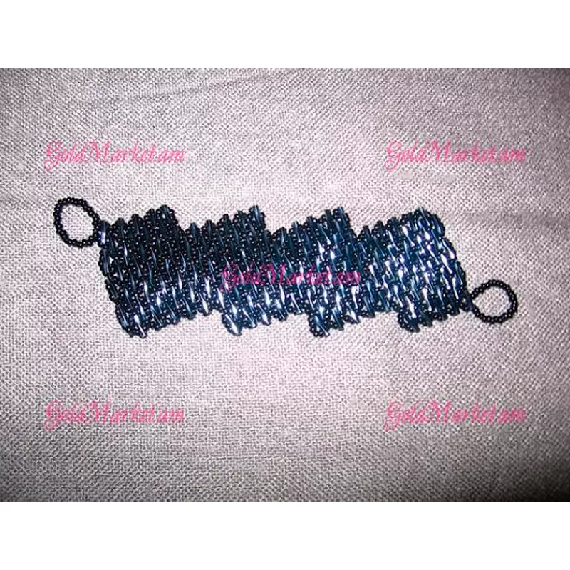 Մուգ կապույտ թևնոց